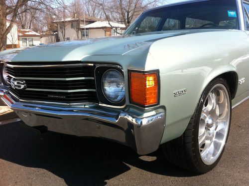1972 chevelle concourse wagon- 78k original miles- everything works! beautiful!!