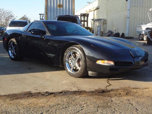 2004 chevrolet corvette coupe damaged salvage runs! cooling good priced to sell!