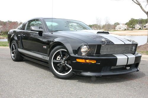2007 ford mustang shelby gt, 17k miles, one owner, service records, immaculate
