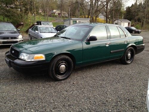Beautiful green 2009 ford crown vic police interceptor p71 ~ 76k miles ~ low hrs