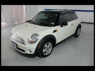 09 mini cooper, 6 spd manual, leather, pano roof, clean 1 owner!