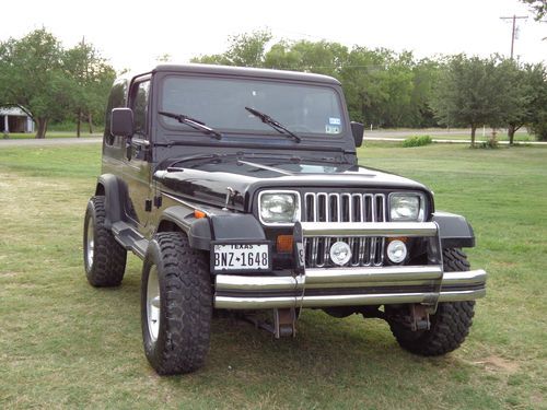 1995 jeep wrangler 4x4 a/c, automatic, cd changer