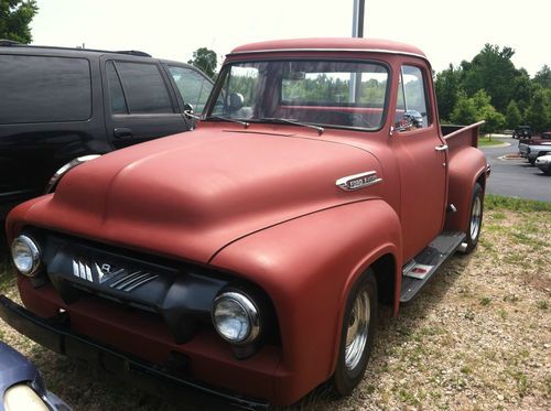 1954 ford f-100 with 428 cobrajet