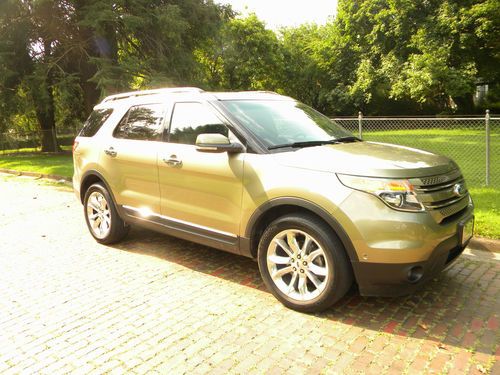 2012 ford explorer limited 4x4 w/ every option available