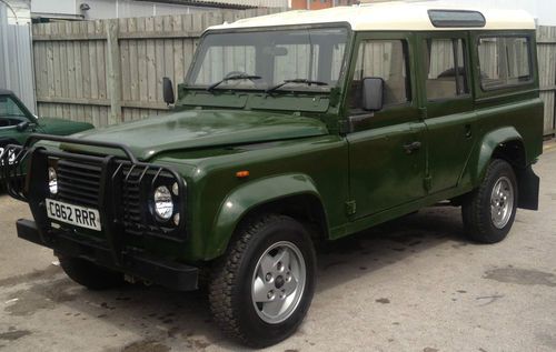 Land rover defender 5-door county diesel 12 seater-shipping service