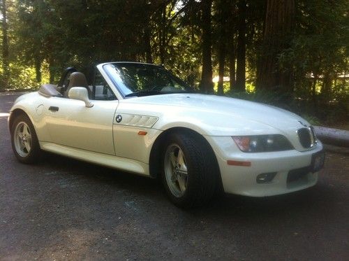 Bmw : z3 roadster convertible 1999 low miles