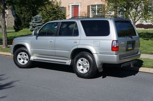 2001 toyota 4runner sr5 sport low mileage excellent condition must see by owner