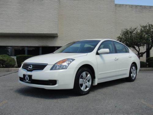 Beautiful 2008 nissan altima 2.5s, just serviced, loaded