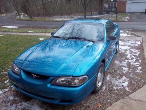 1994 ford mustang base coupe 2-door  {body only}