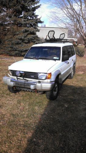 Mitsubishi montero sport - 1995.  fully loaded!!  fix up special