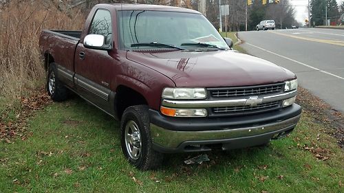 Chevy silverado 1500- pushbutton 4x4 with tow package and bedliner- 5.3l vortec