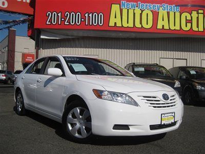 2009 toyota camry le carfax certified 1-owner low miles low reserve