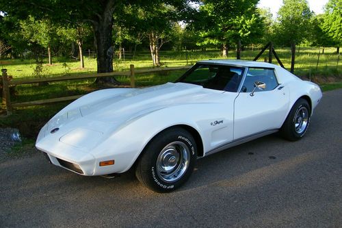 1974 corvette stingray 350/auto  24,530 original miles!!!!!!!!!!  beautiful car