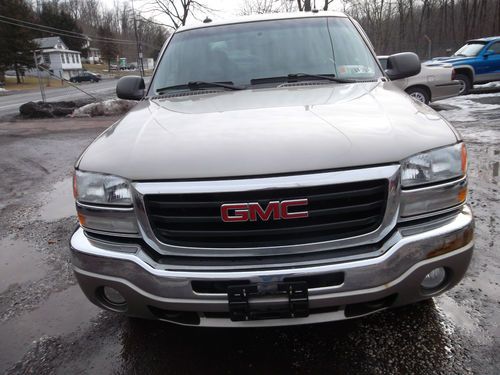 Extended cab 1500 z-71 off road package beautiful