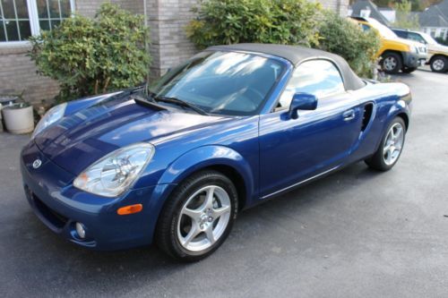 2004 toyota mr2 spyder convertible, spectra blue, 6 speed, leather seats