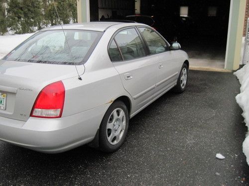 2001 hyundai elantra gls sedan 4-door 2.0l