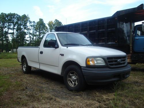 2003 ford f150 pick up truck - no reserve- great truck