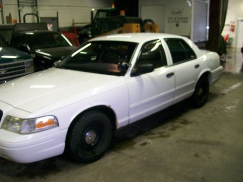 2001 ford crown victoria city owned runs good