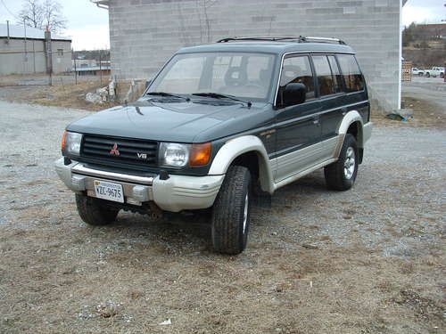 1994 mitsubishi montero sr sport utility 4-door 3.5l four-wheel drive
