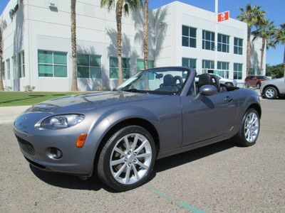 2006 gray automatic leather miles:59k convertible