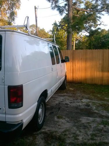 2004 ford van  ...clear title
