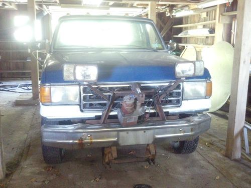 1989 ford f250 4 wheel drive pick up 97k orig miles...stored in a garage! great