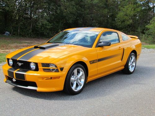 2007 ford mustang gt california special 17k miles