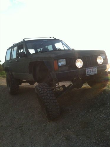 1996 jeep cherokee - 6" suspension lift, 35" bfg, 4x4 built for off-roading