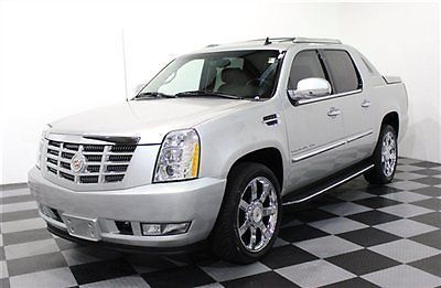 Ext escalade truck awd 11 navi leather 27k miles dvd entertainment new tires 22s