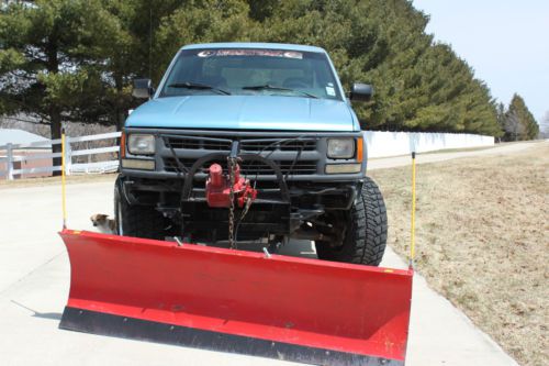 1994 2500 chevy ext cab truck - rust free,newer wheels and rims, snow plow