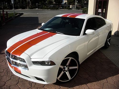 2013 dodge charger 3.6 liter 22&#034; wheels &amp; tires white red racing stripes wing 13