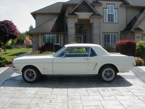 Ford mustang 1965 coupe