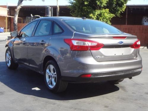 2013 ford focus se damaged priced to sell! export welcome! wont last! l@@k!!
