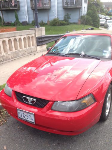 2004 ford mustang deluxe convertible (40th anniversary edition)