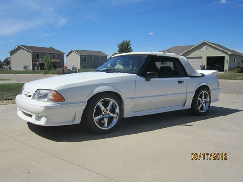 1993 ford mustang gt convert, show quality, 30k orig miles, highly modified!!!!