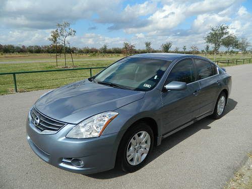 2012 nissan altima 2.5 s sedan only 9400 miles--free shipping best deal!!!!!!