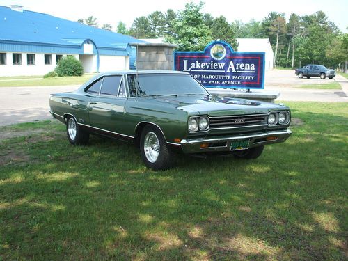 1969 plymouth gtx  roadrunner,  #s matching no reserve