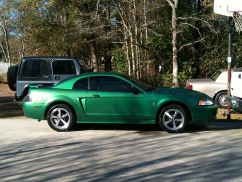 2001 ford mustang base coupe 2-door 3.8l, 5 speed, many extras