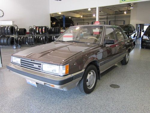 1986 toyota camry le sedan 4-door 2.0l