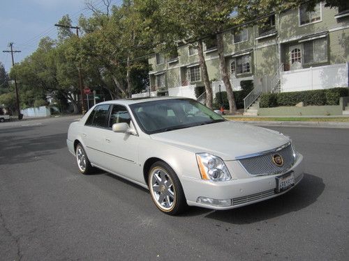 2007 cadillac dts gold vogue package with rare cognac frost pearl paint