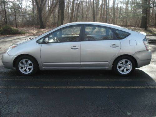2004 toyota prius hybrid gas/electric one owner (government fleet)
