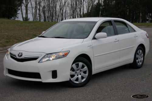 2011 toyota camry hybrid 1-owner off lease great mpg