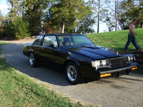 1987 buick turbo t  extremly low milage well kept  rare sun roof