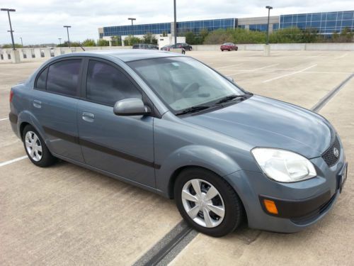 2007 kia rio lx - 4 door - low miles - 5 speed - great first car! - 1 owner
