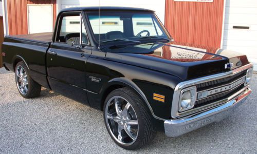 1970 chevy pick up swb factory air condition, power steering, power brakes