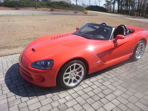 2004 dodge viper: red, 37,500 mi, excellent condition, convertible, 1 owner!