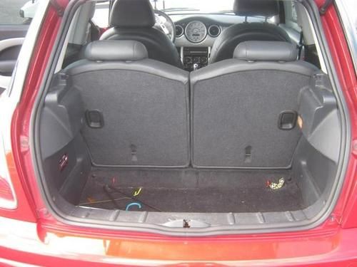 2003 mini cooper hatchback  , clean tittle, clean carfax , leather interior, aut