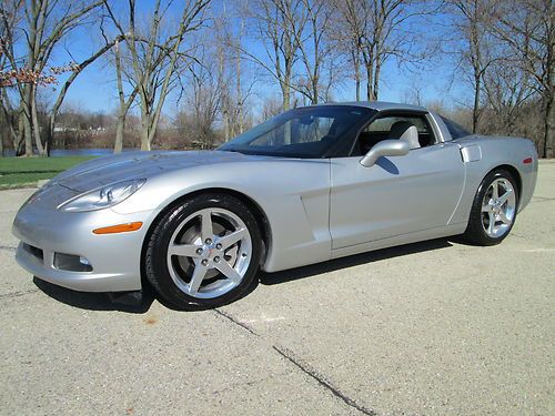 2005 chevrolet corvette c6 silver coupe navigation heads-up dis. removable roof