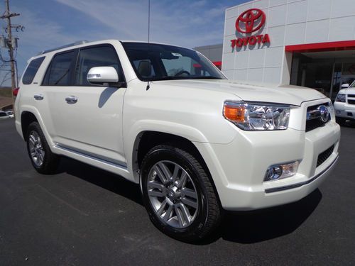 New 2013 4runner limited 4wd navigation heated leather rear camera moonroof 4x4