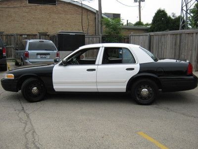 2010 frd crn vic police intrcptr vry gd cond low miles no res low starting price